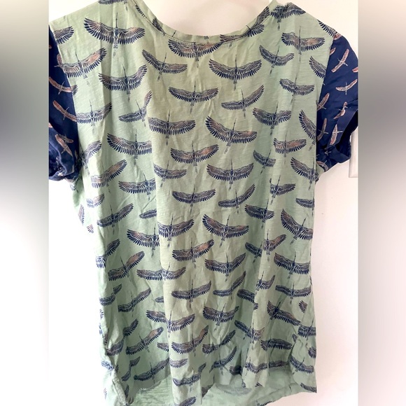 🌺 5/$30 🌺 Esprit 100% cotton sage blue t-shirt / baby t feather print - Picture 2 of 4
